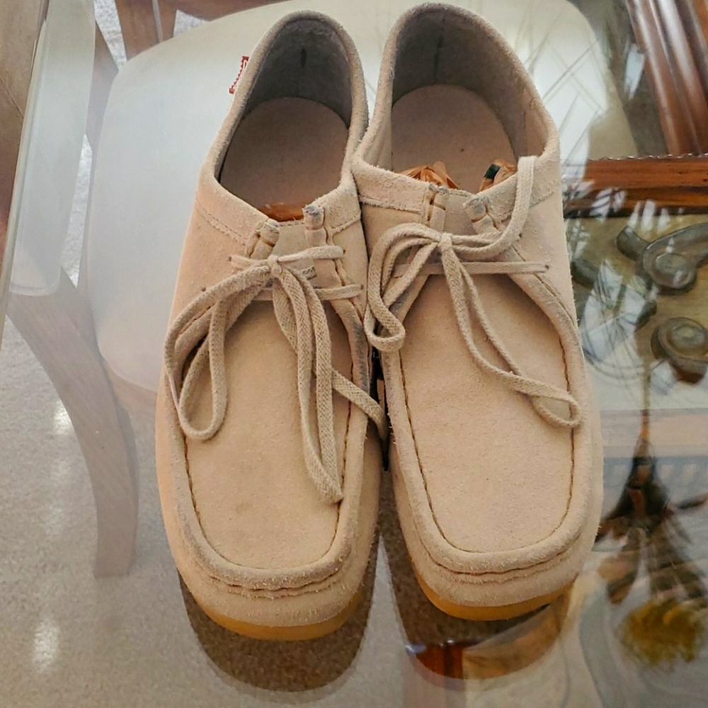 Vintage Clark Walkabees